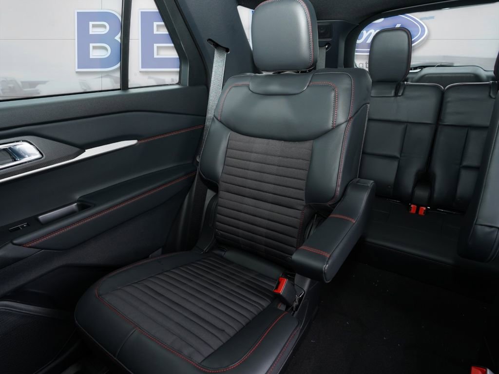 New 2026 Ford Explorer ST-Line image 17