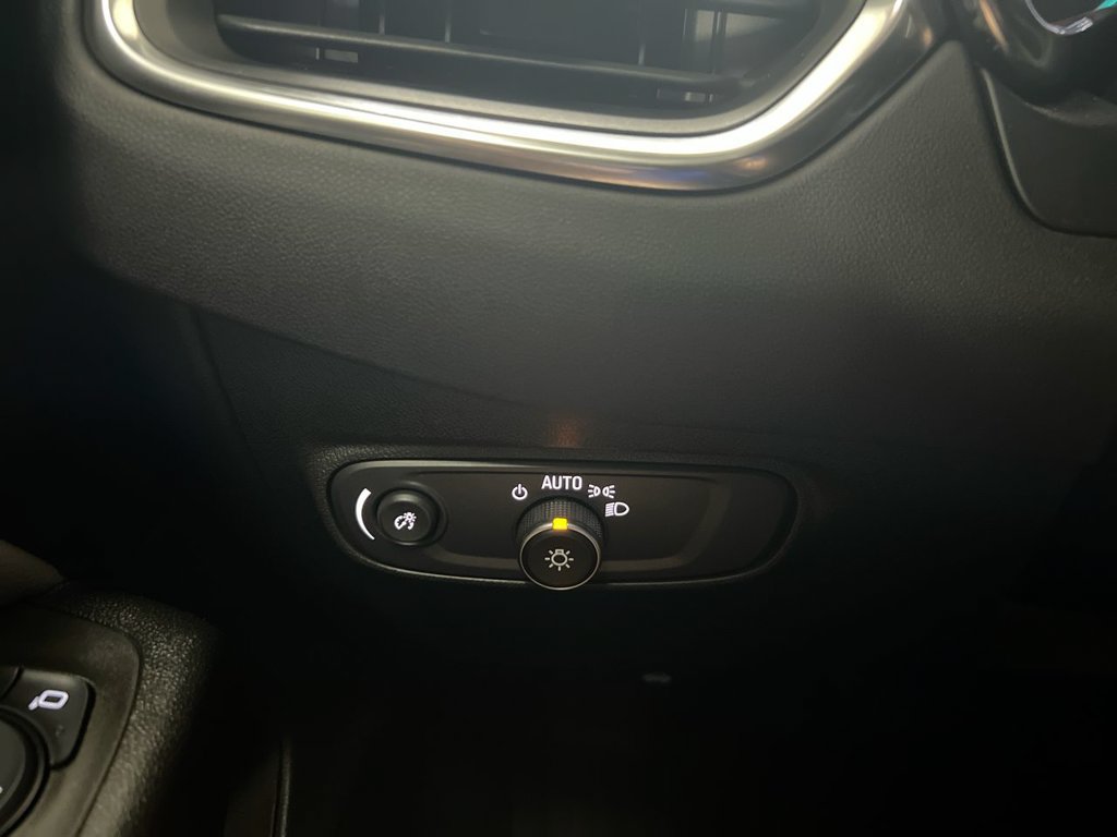 Used 2024 Chevrolet Equinox LS FWD image 18