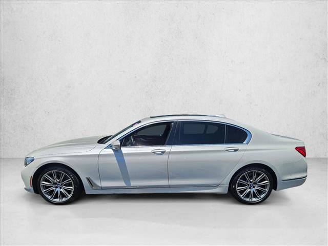 Used 2018 BMW 740i RWD image 9