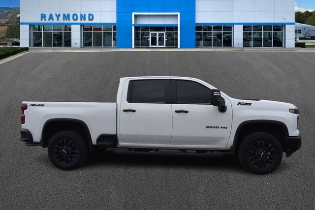 Used 2025 Chevrolet Silverado 2500 Custom w/ Custom Value Package image 2