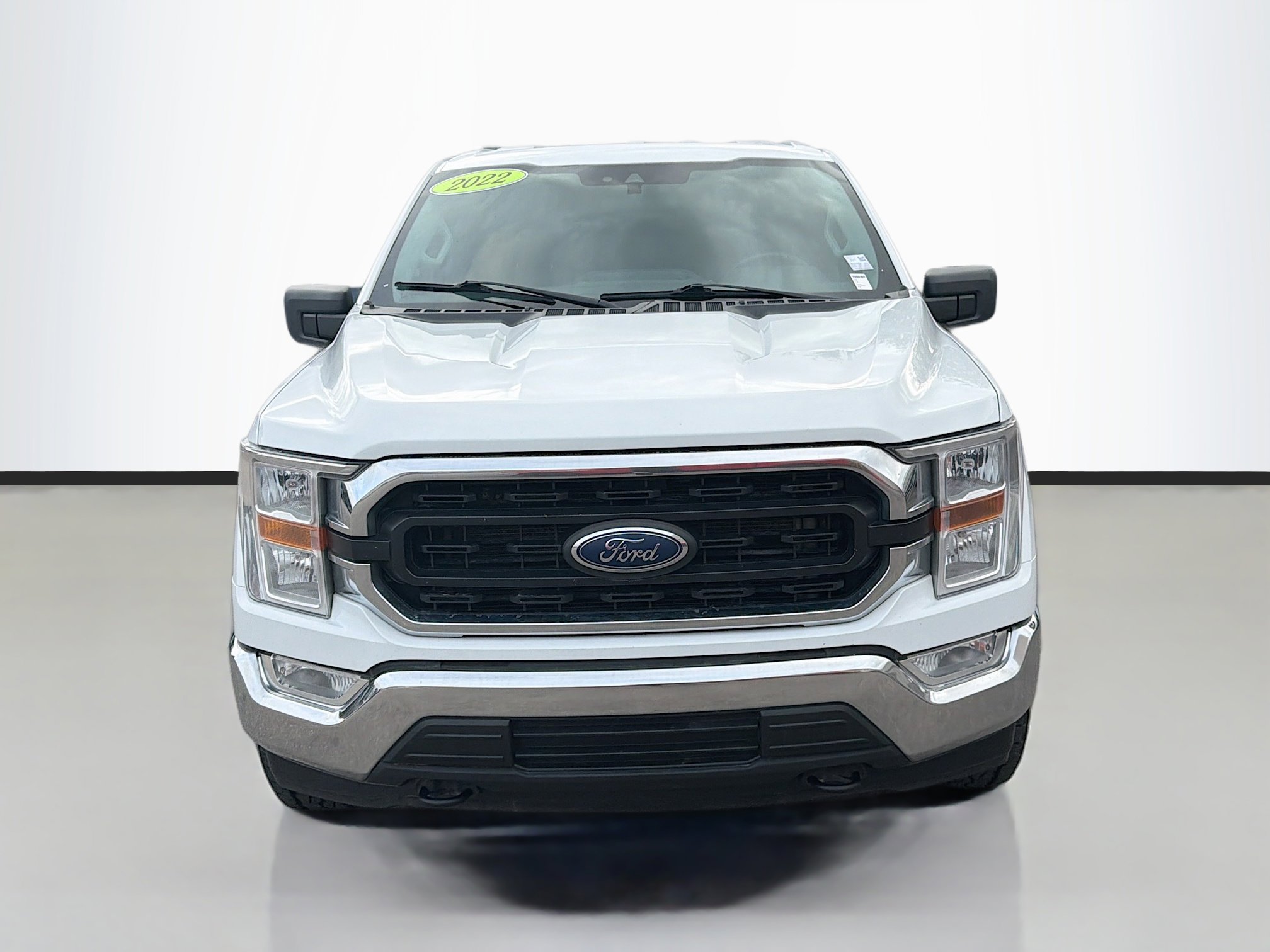 Used 2022 Ford F150 XLT w/ Trailer Tow Package image 8
