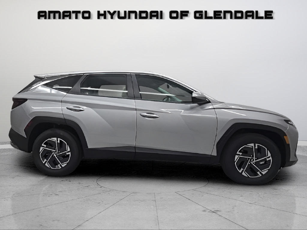 New 2026 Hyundai Tucson Blue SE FWD image 7