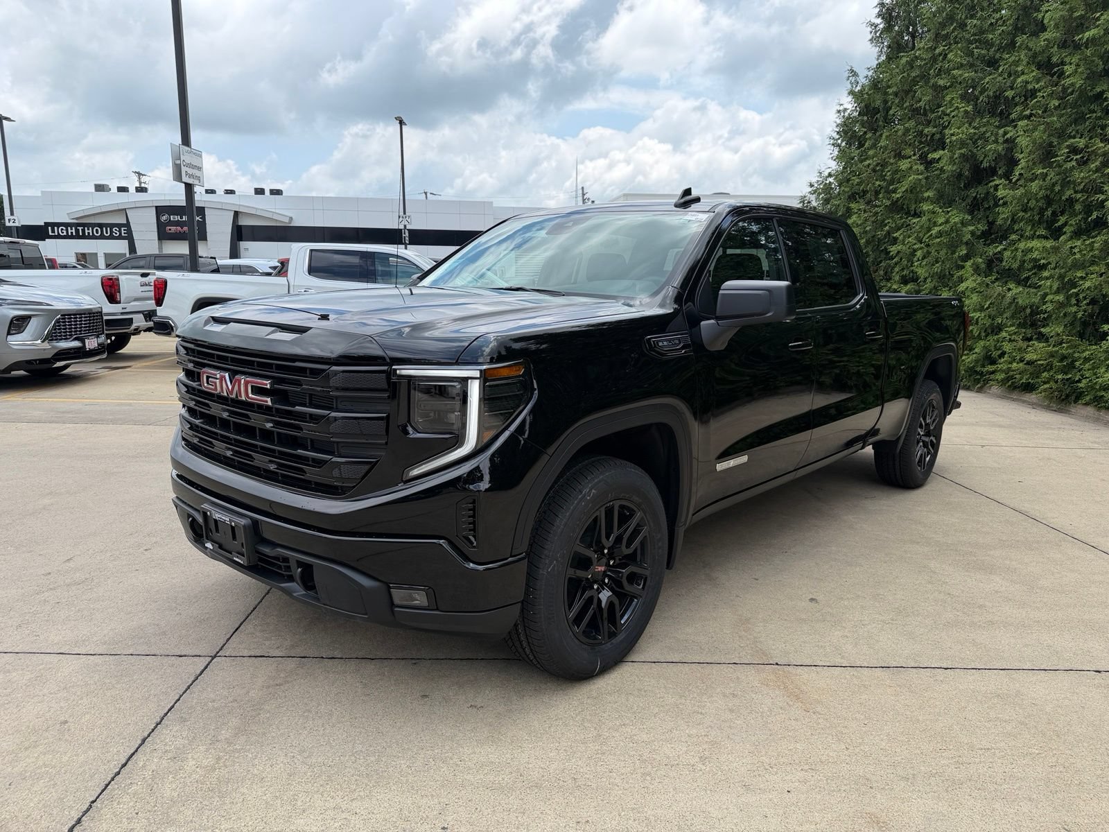 New 2026 GMC Sierra 1500 Elevation w/ Preferred Package AWD/4WD image 8