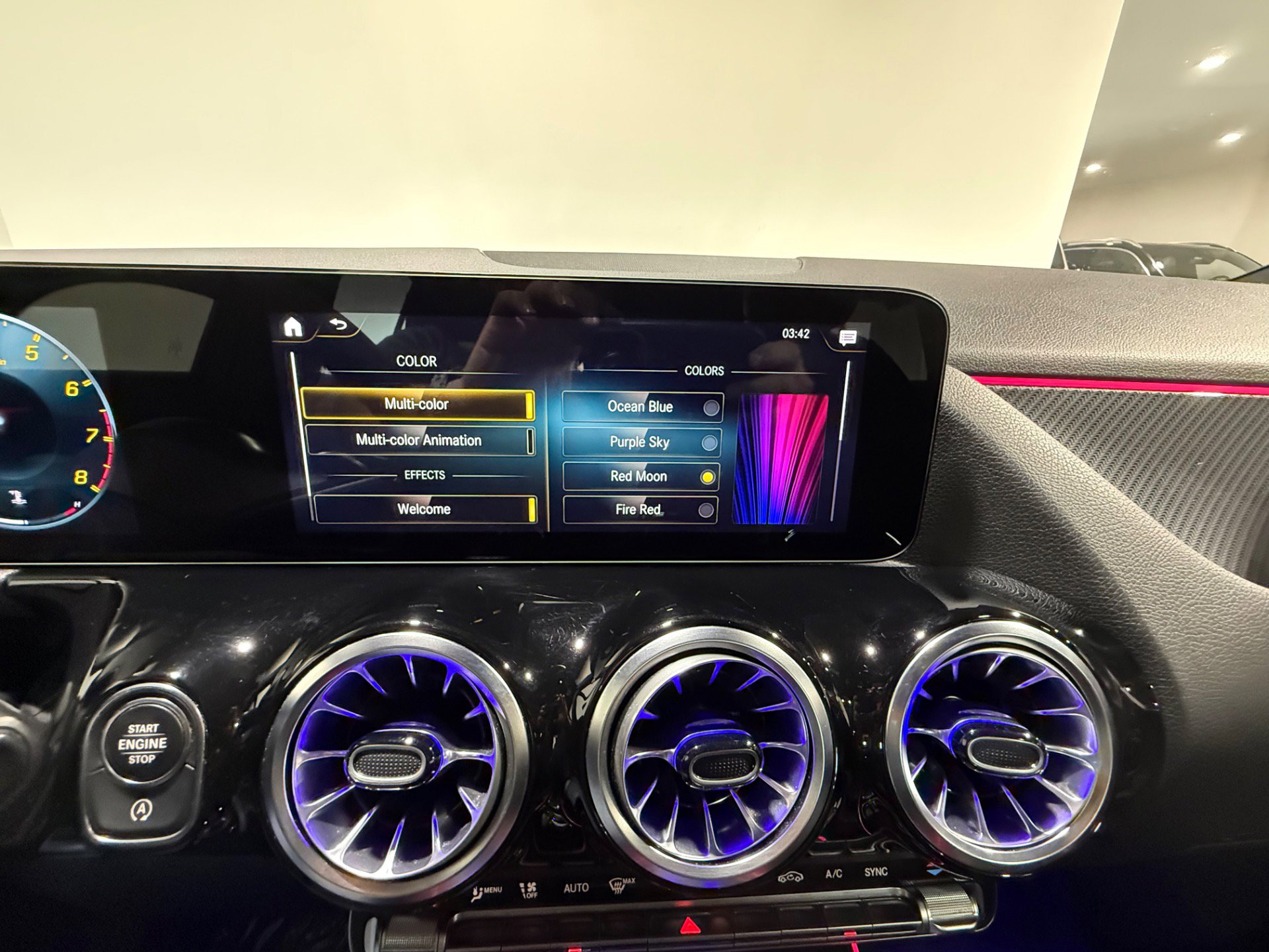 Used 2022 Mercedes-Benz GLA 35 AMG 4MATIC w/ Premium Package Lite image 47