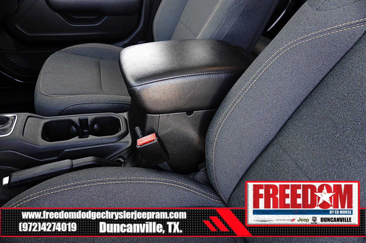 Used 2024 Jeep Gladiator Sport AWD/4WD image 39