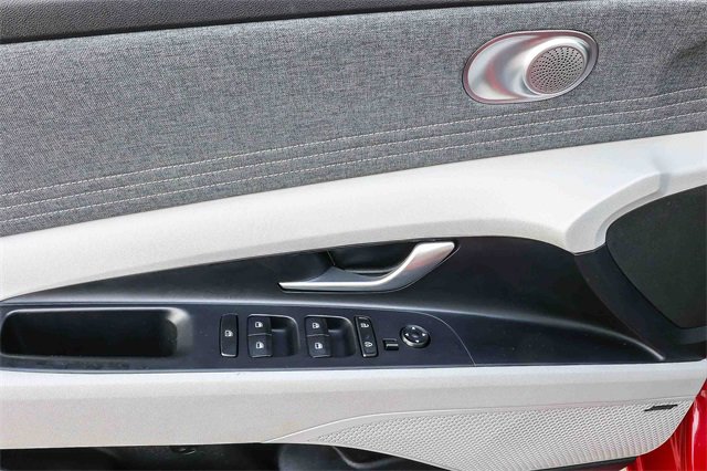 Certified 2023 Hyundai Elantra Limited image 23