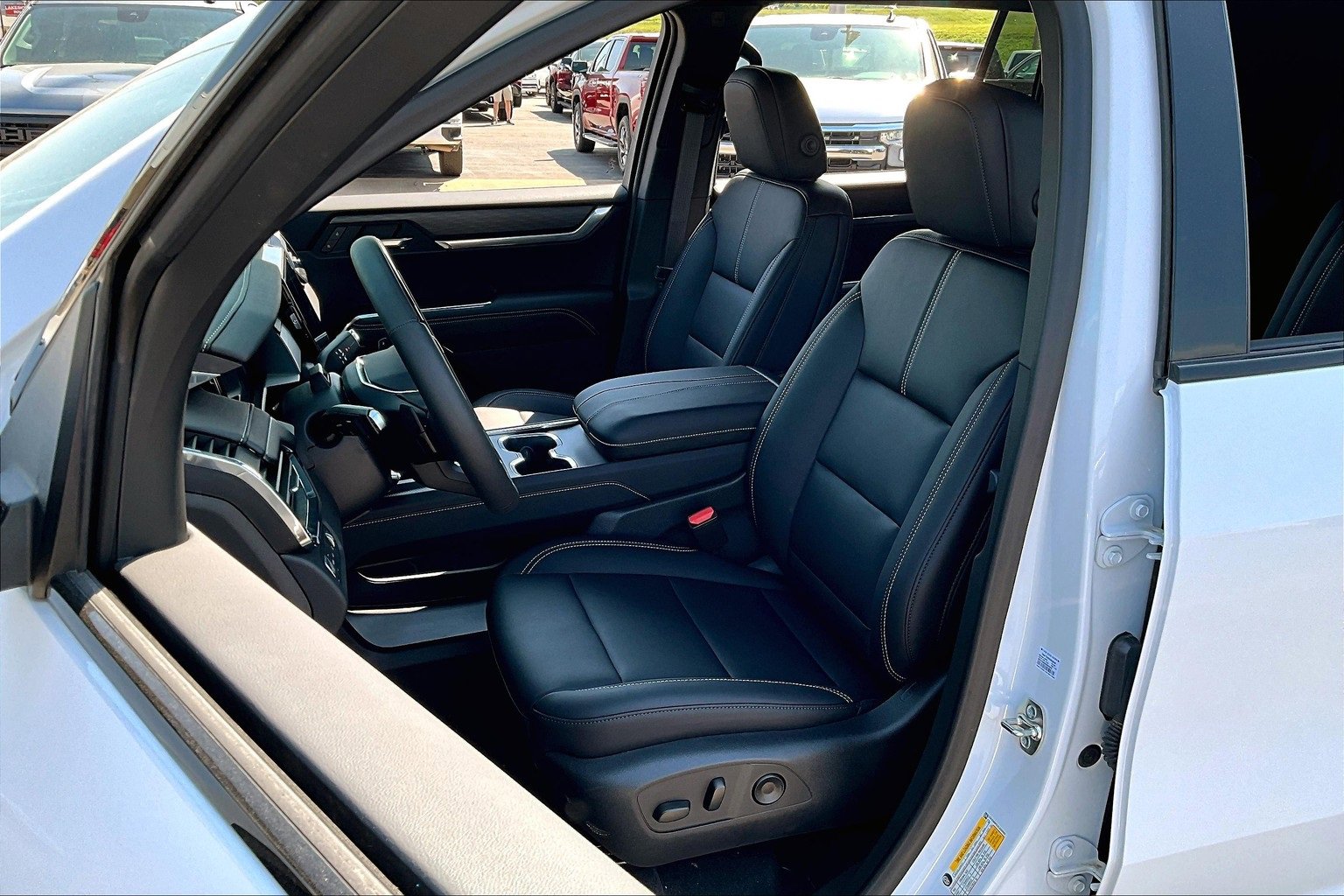 New 2025 GMC Acadia Elevation w/ Super Cruise Package image 9