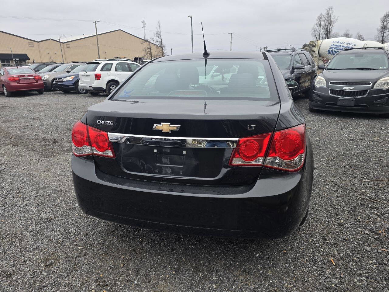 Used 2014 Chevrolet Cruze LT image 9