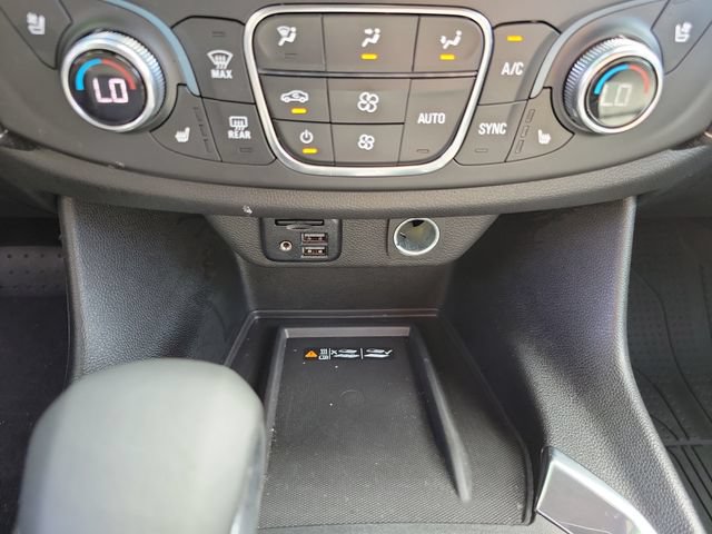 Used 2023 Chevrolet Traverse Premier w/ Redline Edition AWD/4WD image 26