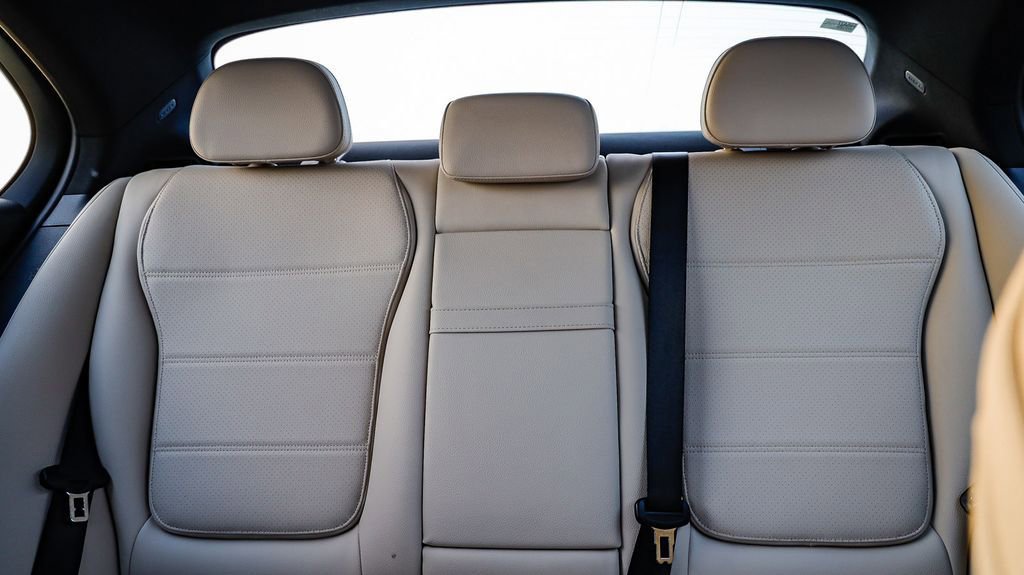 Used 2025 Mercedes-Benz C 300 4MATIC Sedan image 26