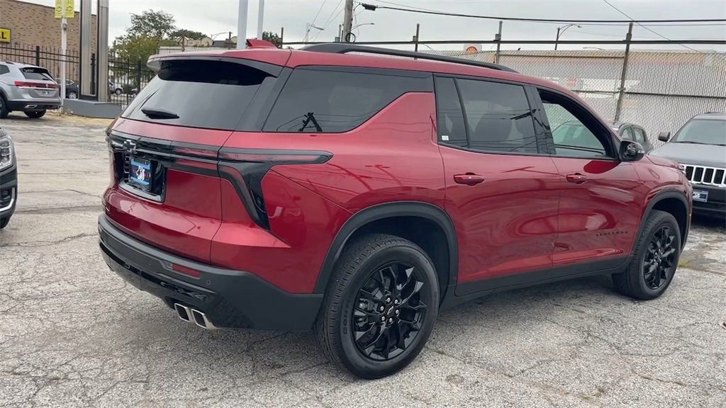 New 2025 Chevrolet Traverse LT w/ Midnight/Sport Edition image 28