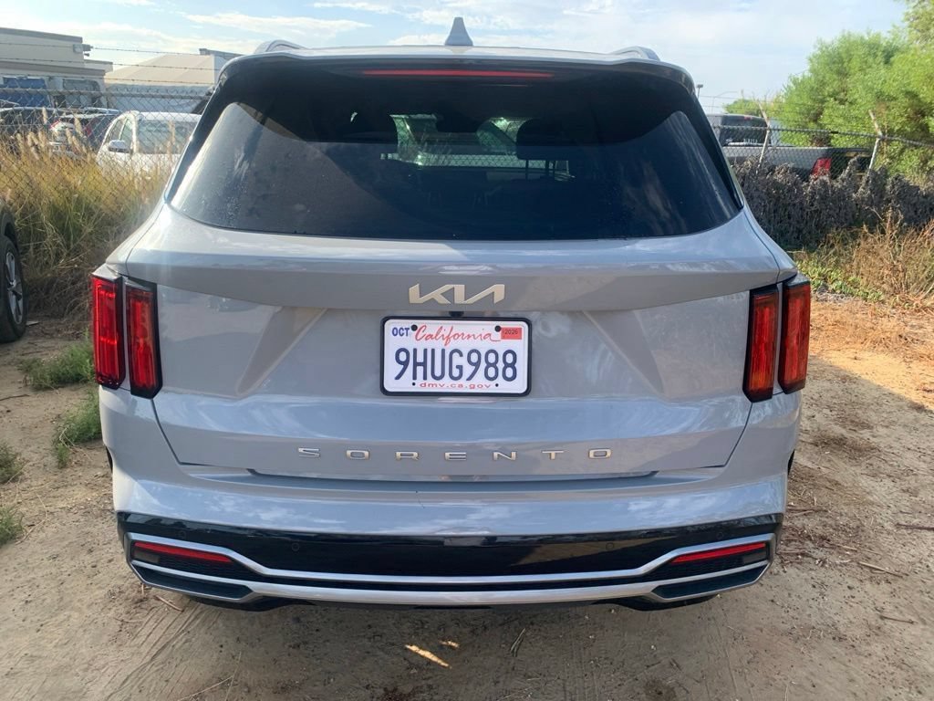 Certified 2022 Kia Sorento SX FWD image 7
