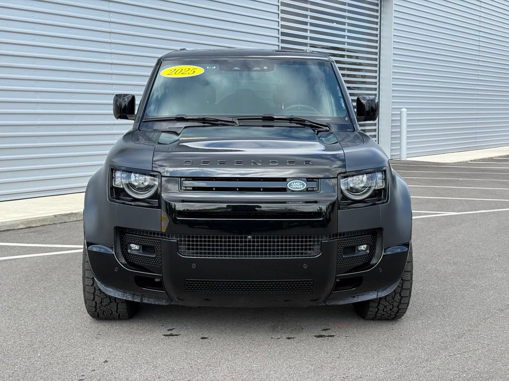 Used 2025 Land Rover Defender 110 X AWD/4WD image 2