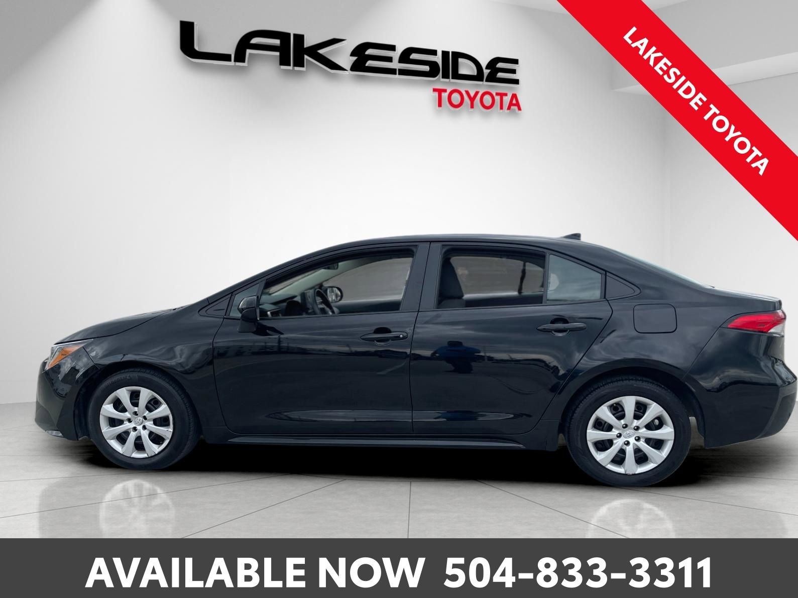 Used 2024 Toyota Corolla LE image 3