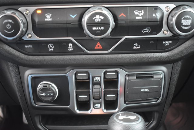 Used 2025 Jeep Wrangler Sport image 24