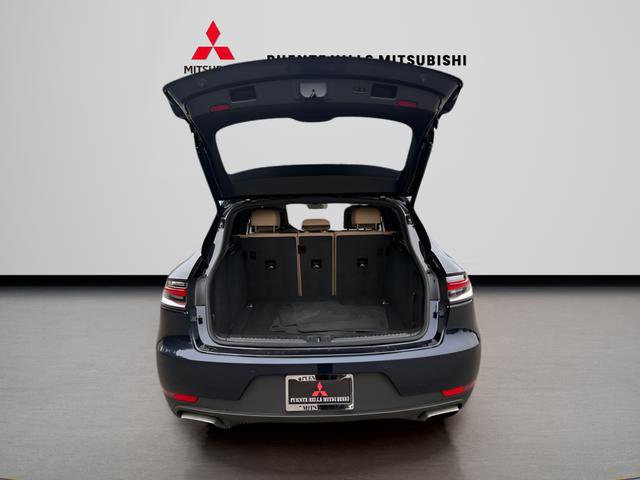 Used 2021 Porsche Macan AWD/4WD image 9