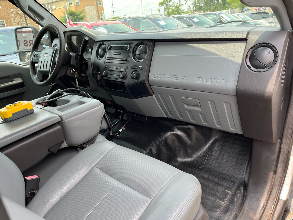 Used 2012 Ford F350 XL w/ Snow Plow Prep Pkg AWD/4WD image 8