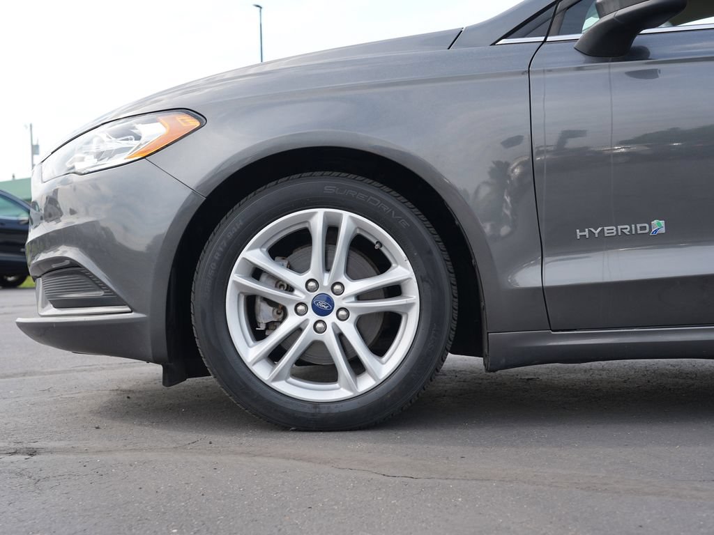 Used 2018 Ford Fusion S FWD image 11