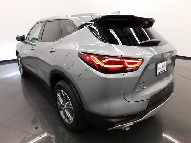 Used 2023 Chevrolet Blazer LT image 12