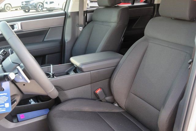 New 2026 Hyundai Santa Fe SE FWD image 11