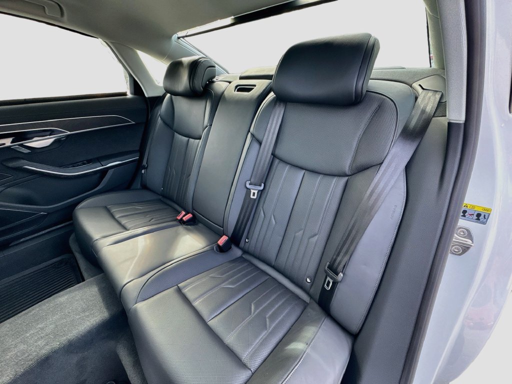Used 2023 Audi A8 L 3.0T AWD/4WD image 26