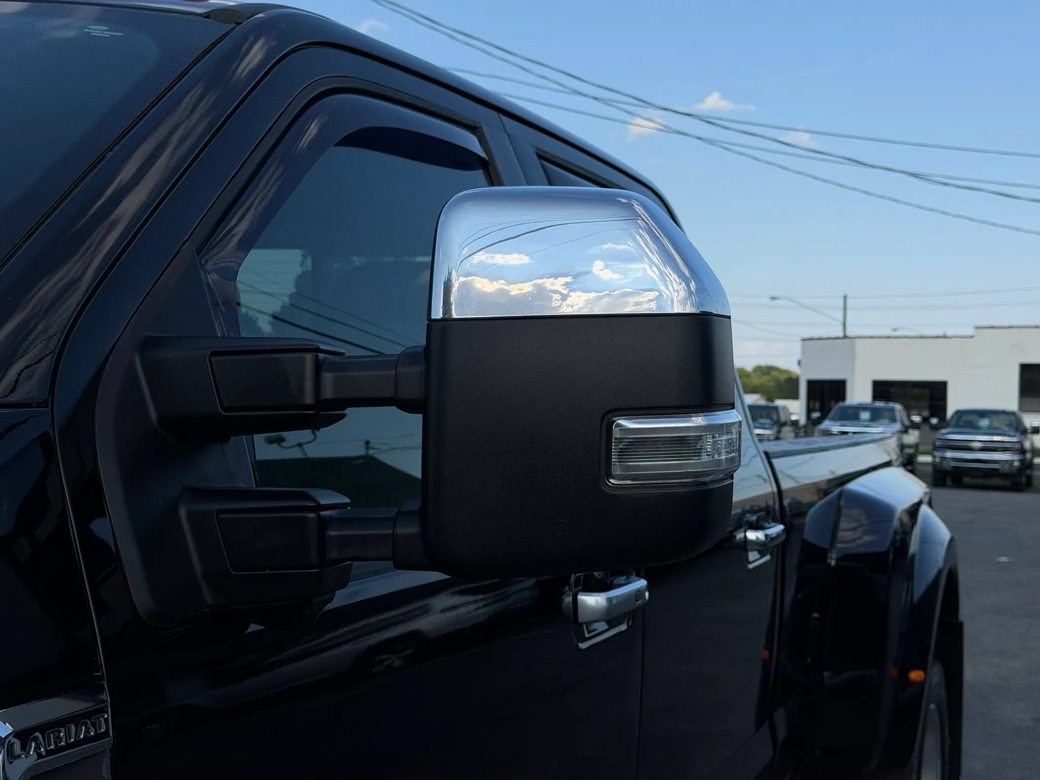 Used 2017 Ford F450 Lariat w/ Lariat Ultimate Package AWD/4WD image 10