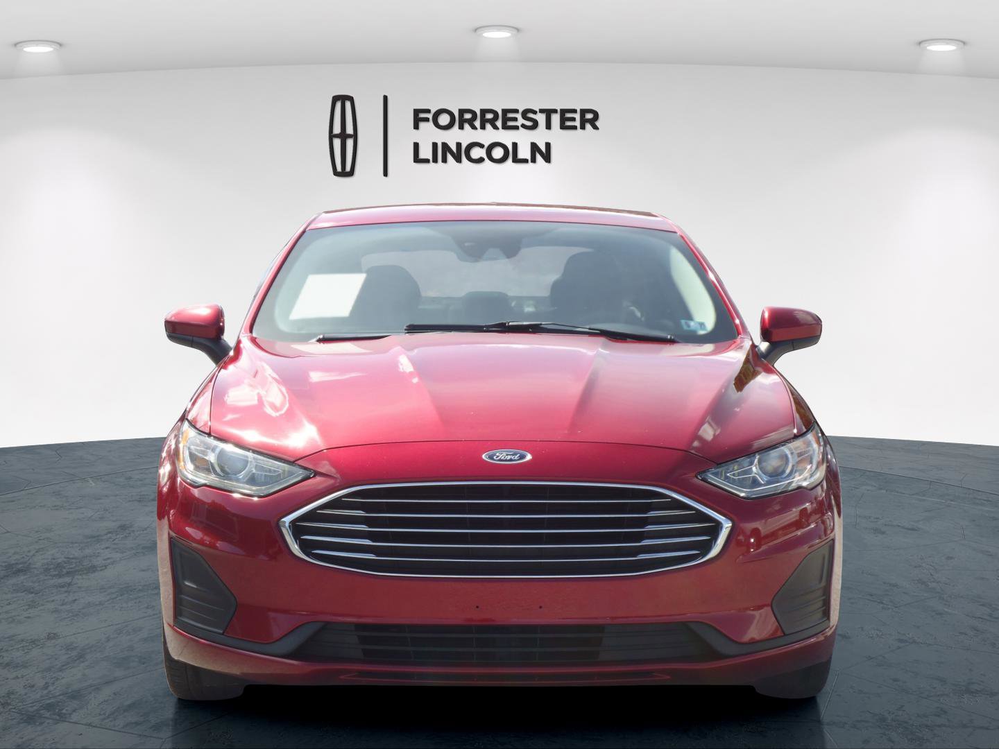 Used 2019 Ford Fusion SE FWD image 8
