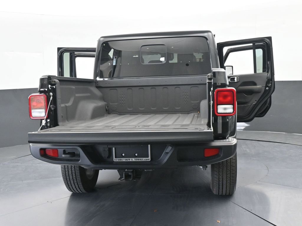 Used 2024 Jeep Gladiator Sport w/ Premium Package AWD/4WD image 74