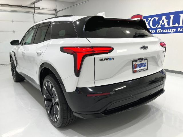 Used 2024 Chevrolet Blazer EV RS AWD/4WD image 13