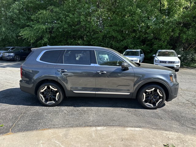 Certified 2024 Kia Telluride S w/ S Sunroof Package AWD/4WD image 5