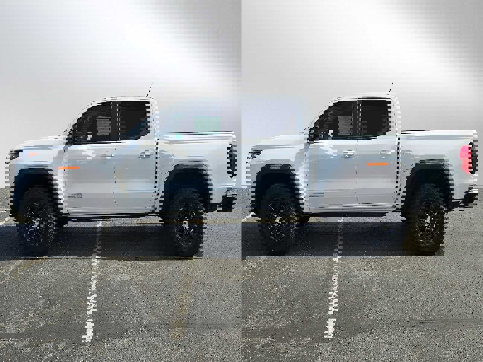 New 2024 GMC Canyon Elevation w/ Convenience Package image 4