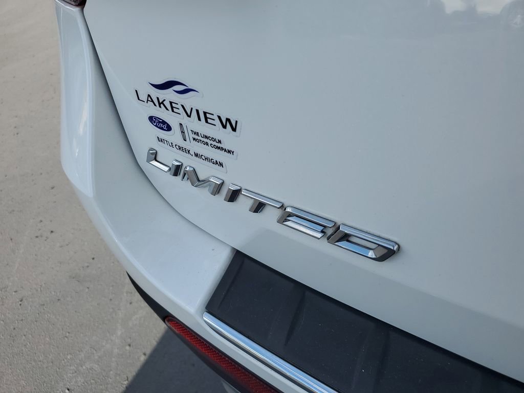 Used 2023 Ford Explorer Limited w/ Equipment Group 301A image 30