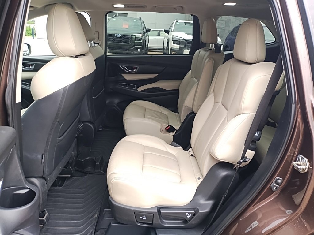 Used 2019 Subaru Ascent Limited AWD/4WD image 16