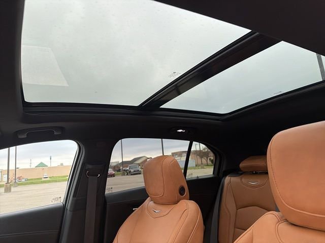 Used 2019 Cadillac XT4 Premium Luxury w/ Driver Assist Package image 5