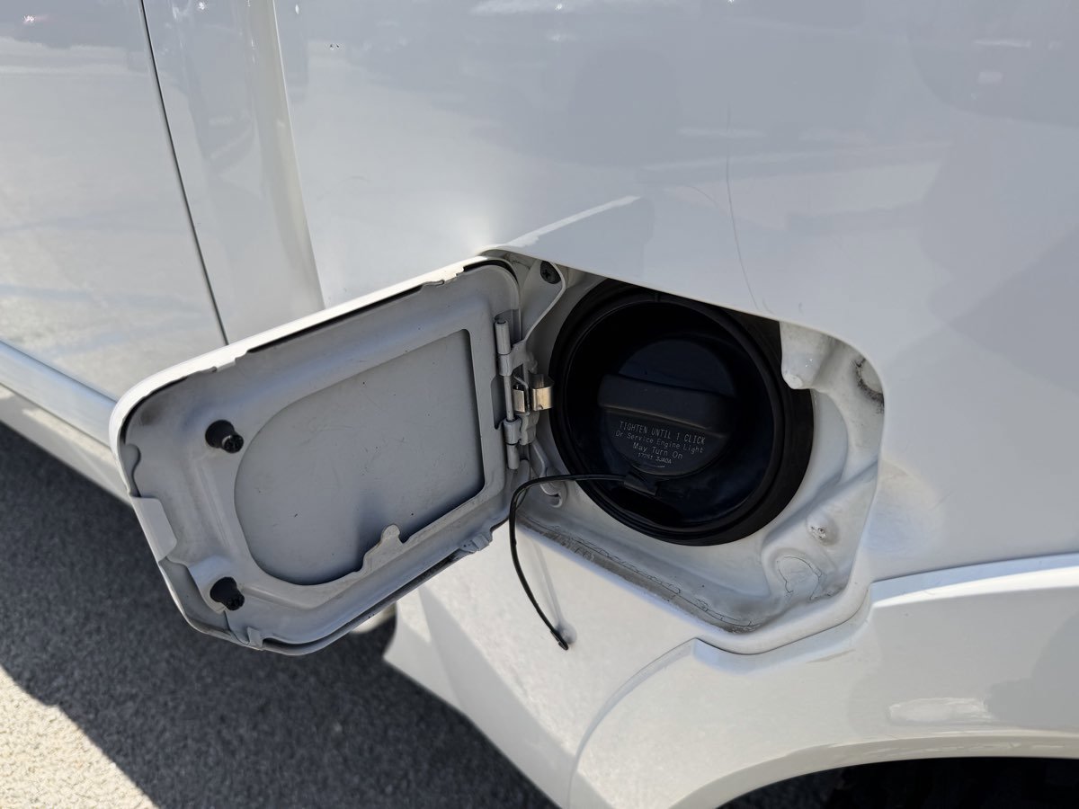 Used 2012 Nissan Titan SL RWD image 23
