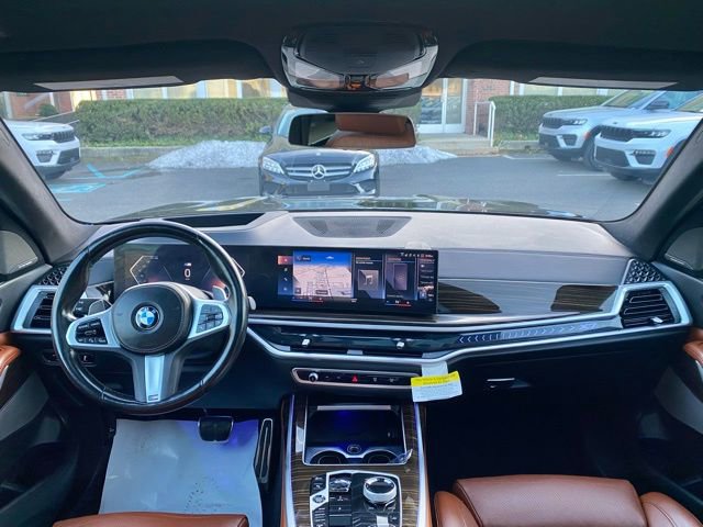 Used 2023 BMW X7 xDrive40i w/ Executive Package image 33