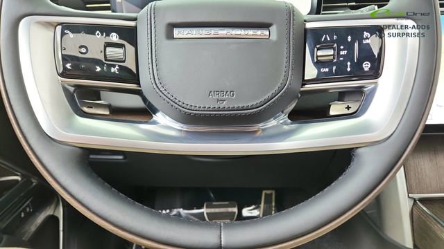 Used 2025 Land Rover Range Rover SE image 39