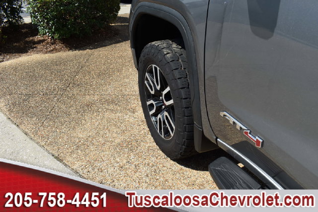 Certified 2019 GMC Sierra 1500 AT4 w/ AT4 Premium Package AWD/4WD image 17