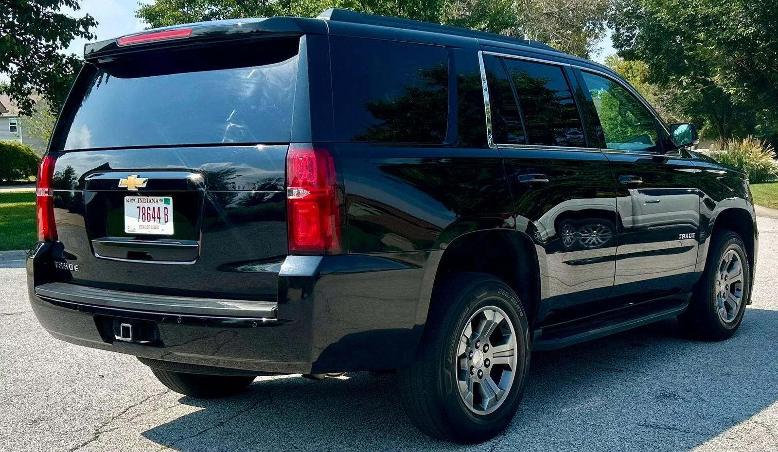Used 2019 Chevrolet Tahoe LS w/ Enhanced Driver Alert Package AWD/4WD image 7