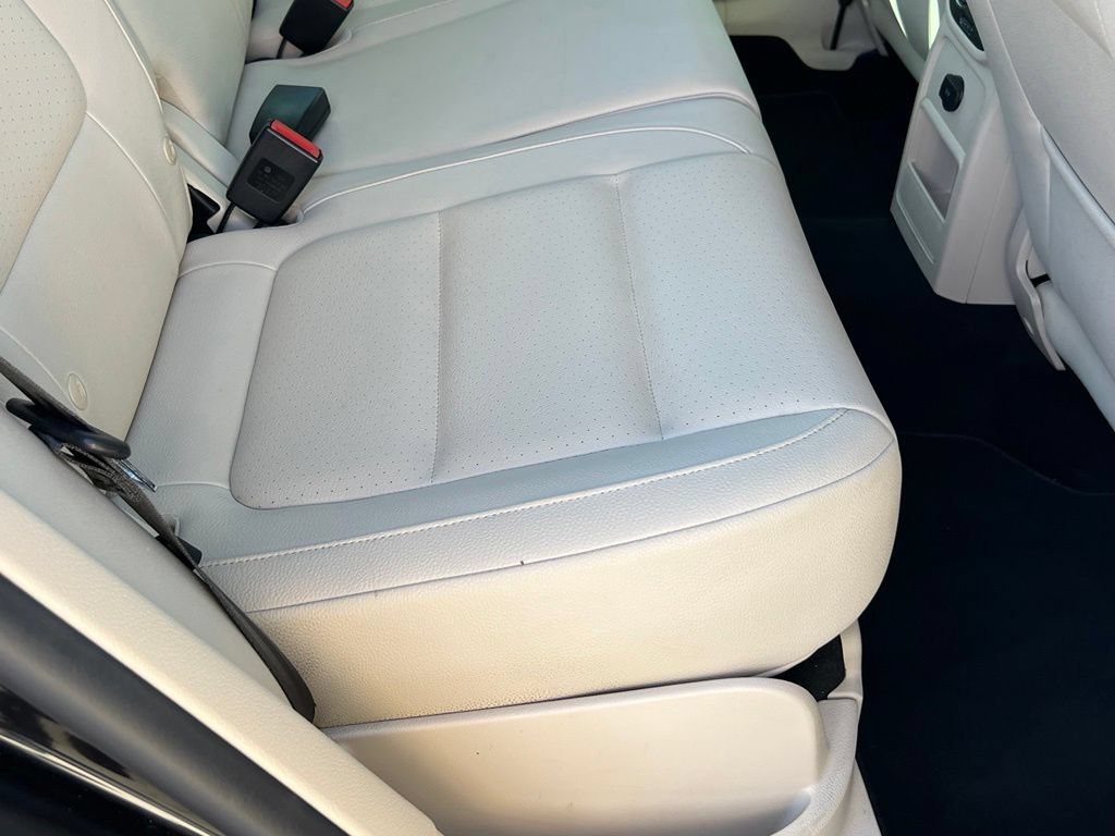 Used 2015 Volkswagen Tiguan SE AWD/4WD image 18