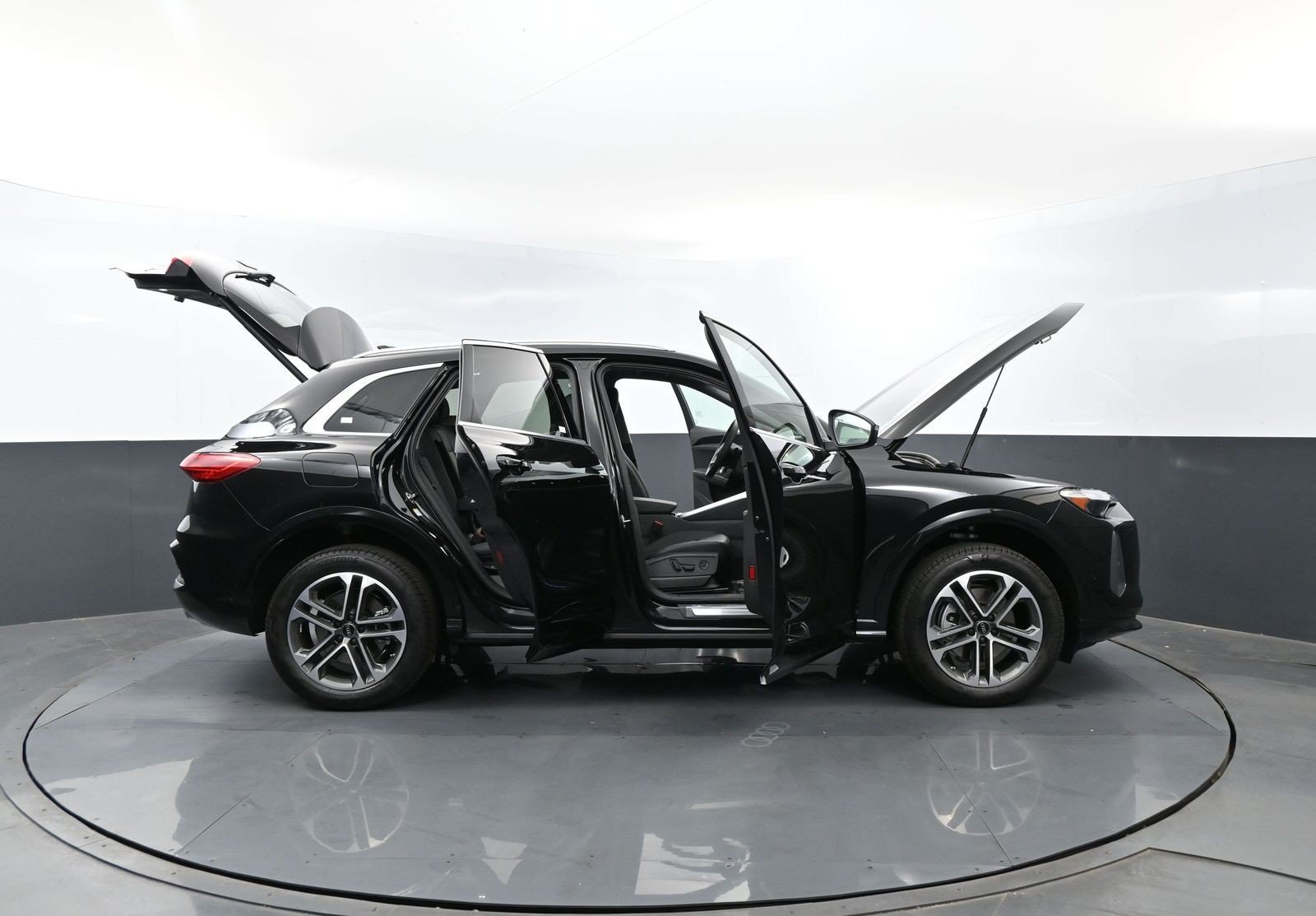New 2026 Audi Q5 Premium AWD/4WD image 32