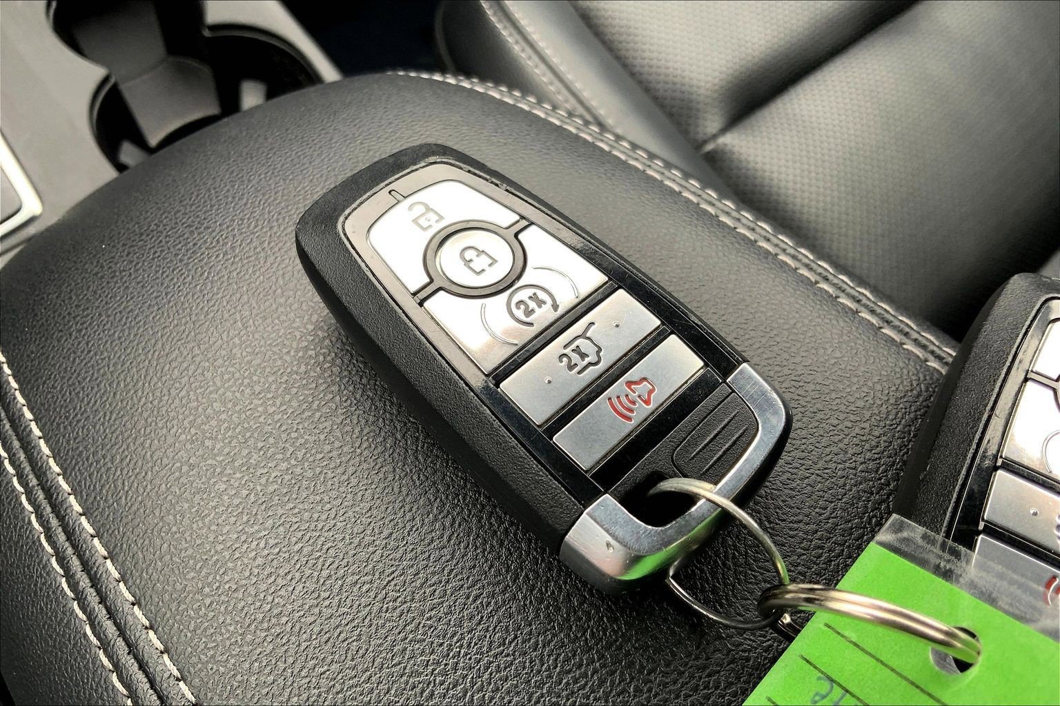 Used 2022 Ford Escape SEL image 13