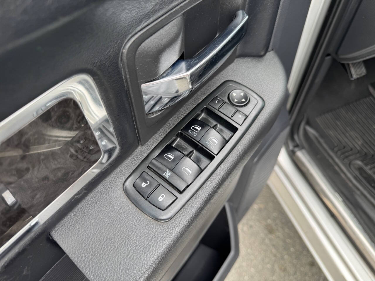 Used 2012 RAM 3500 Laramie Limited AWD/4WD image 29