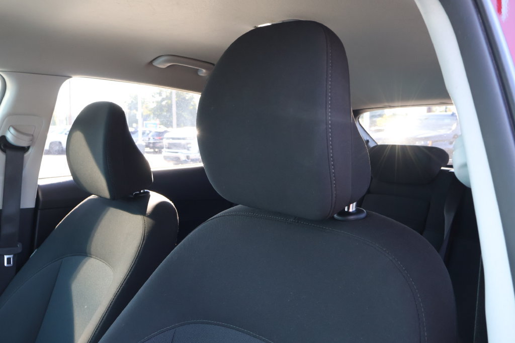 Used 2025 Hyundai Kona SEL AWD/4WD image 10