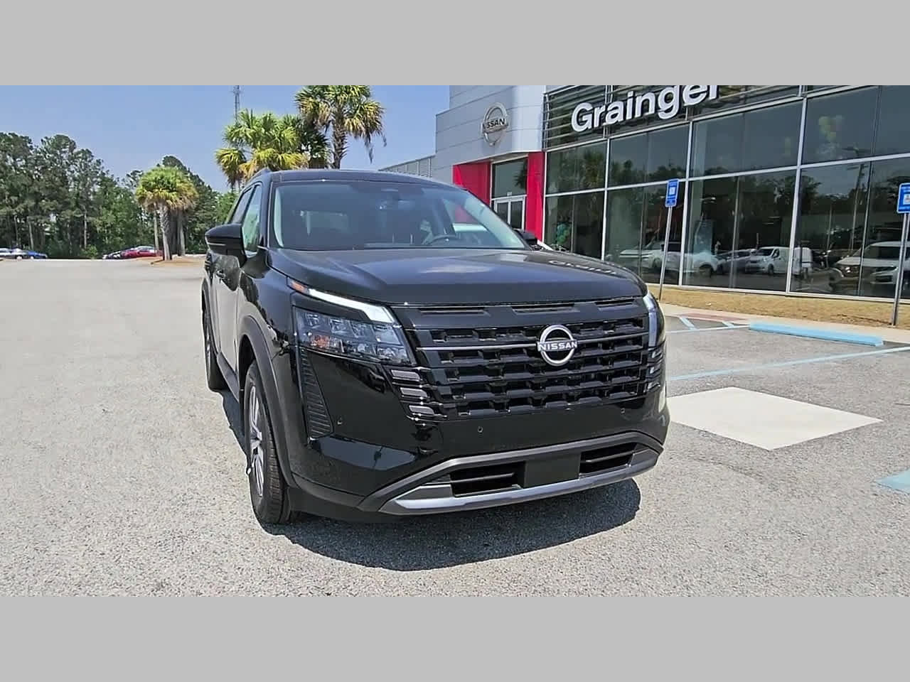 New 2026 Nissan Pathfinder SL FWD image 16