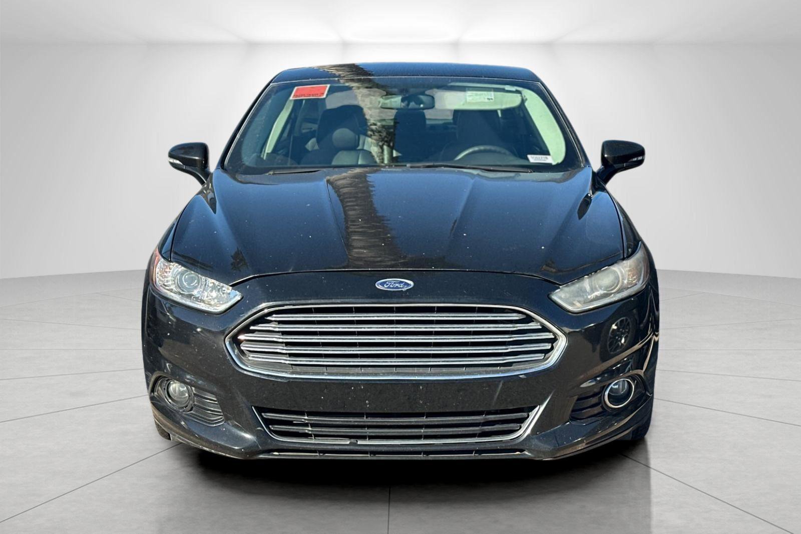Used 2016 Ford Fusion Titanium image 4