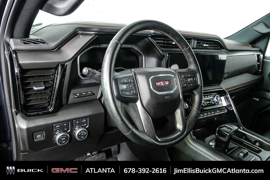 Used 2024 GMC Sierra 1500 AT4 w/ Technology Package image 4
