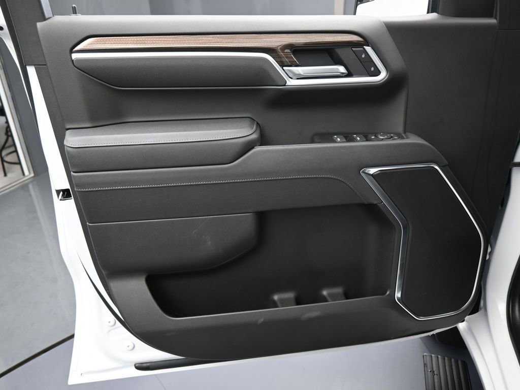 Used 2025 Chevrolet Silverado 1500 RST image 13