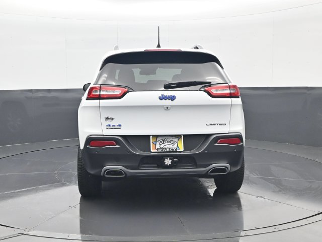 Used 2017 Jeep Cherokee Limited w/ Luxury Group AWD/4WD image 6