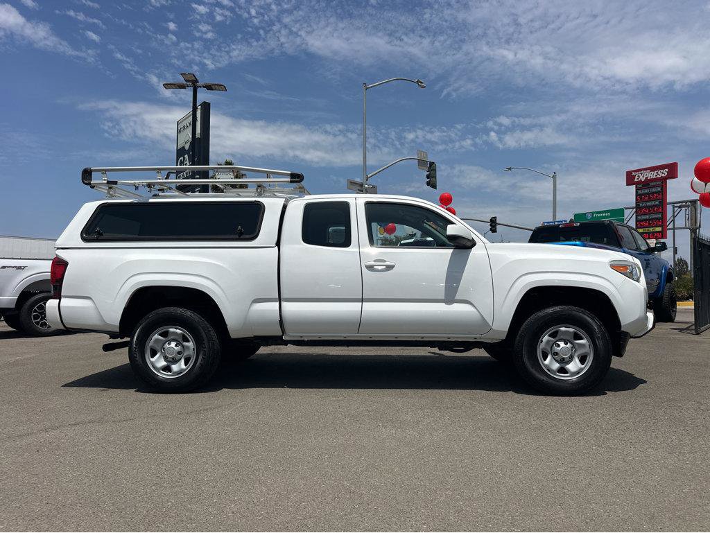 Used 2018 Toyota Tacoma SR RWD image 40